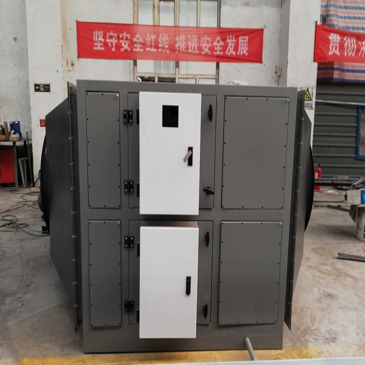 油煙凈化器和風機是怎么進行安裝的呢？